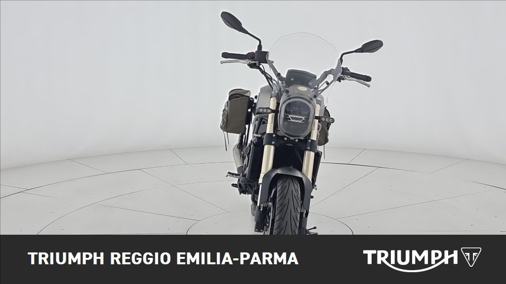 BENELLI Leoncino 800 