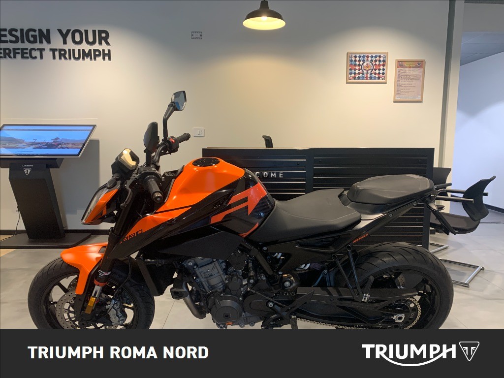 KTM 890 Duke 