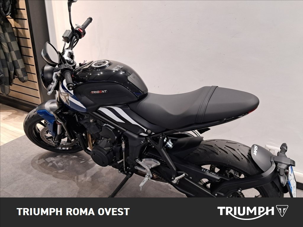TRIUMPH Trident 660 Cobalt Blue / Sapphire Black Abs