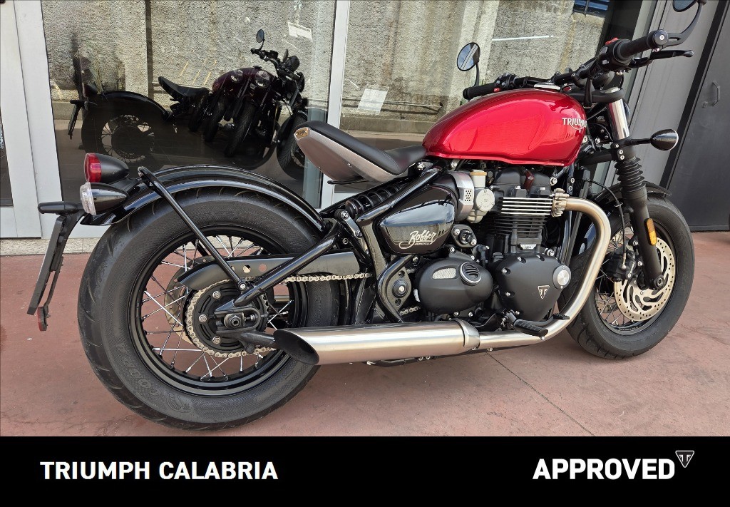 TRIUMPH Bonneville 1200 Bobber E5