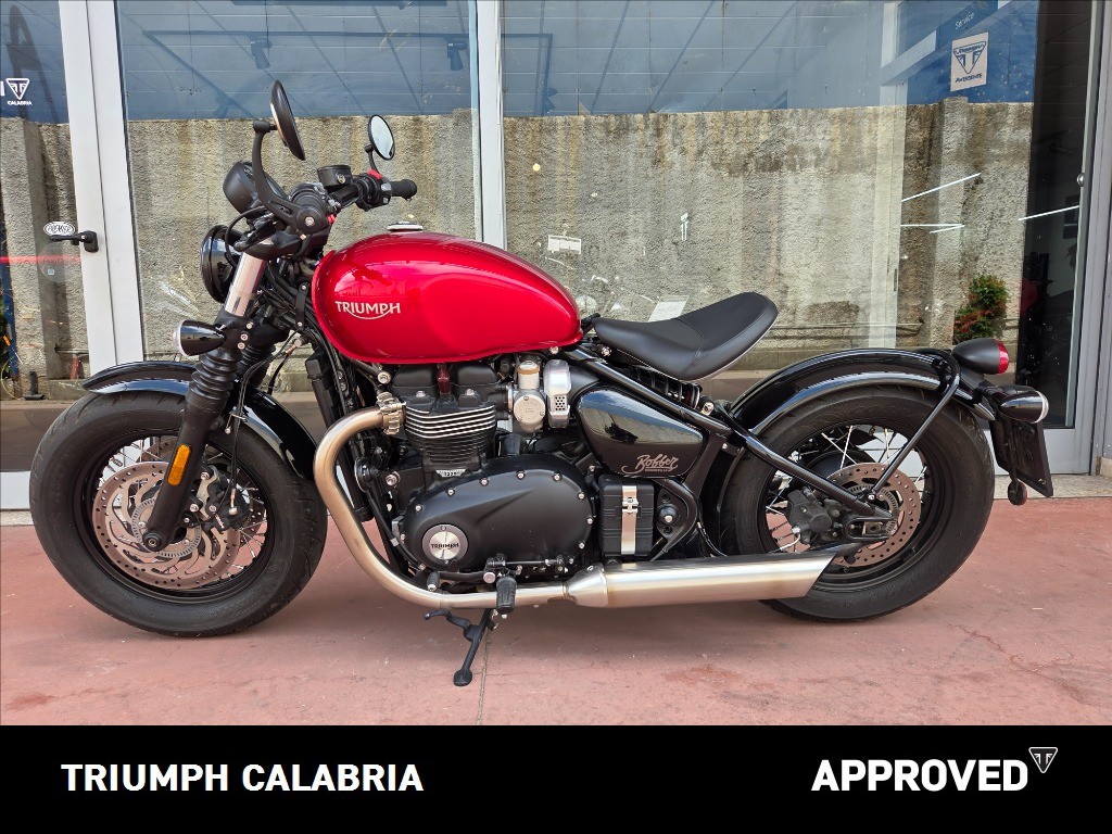 TRIUMPH Bonneville 1200 Bobber E5