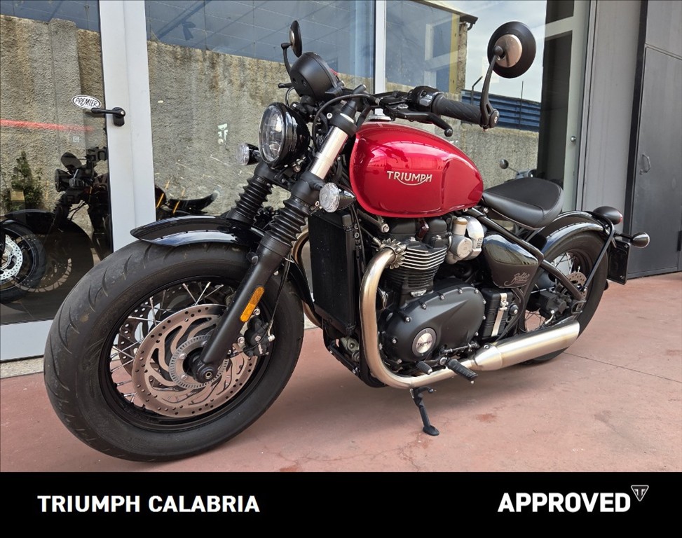 TRIUMPH Bonneville 1200 Bobber E5