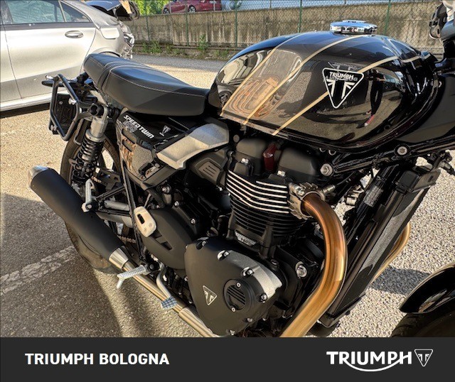 TRIUMPH Speed Twin 900 Phantom Black/Aurum Gold Abs