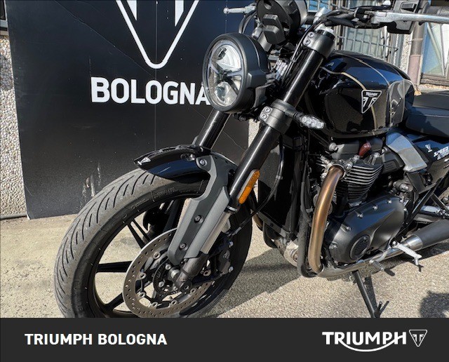 TRIUMPH Speed Twin 900 Phantom Black/Aurum Gold Abs