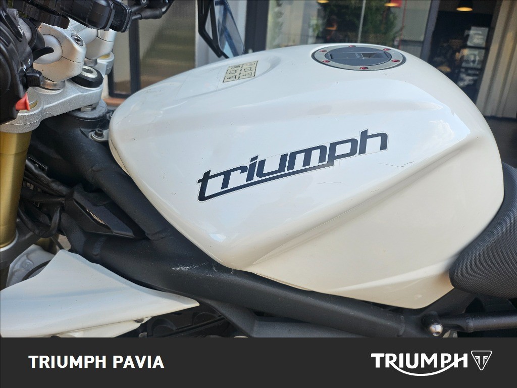 TRIUMPH Street Triple 675 