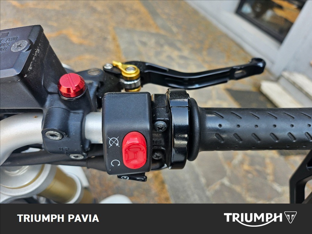 TRIUMPH Street Triple 675 