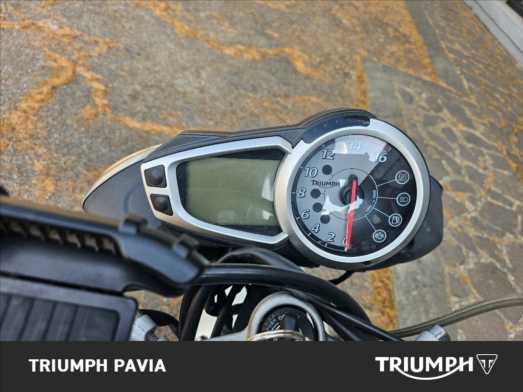 TRIUMPH Street Triple 675 