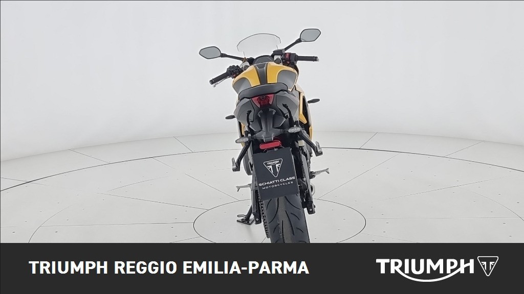 TRIUMPH Daytona 660 Abs
