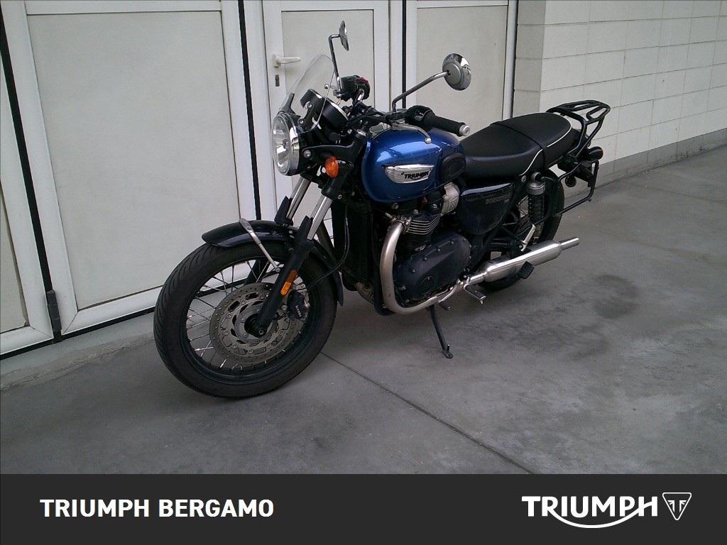 TRIUMPH Bonneville 900 T100 Chrome Edition