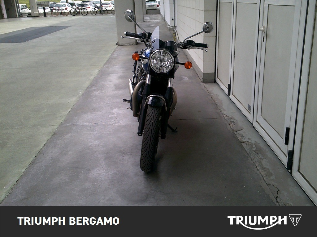 TRIUMPH Bonneville 900 T100 Chrome Edition