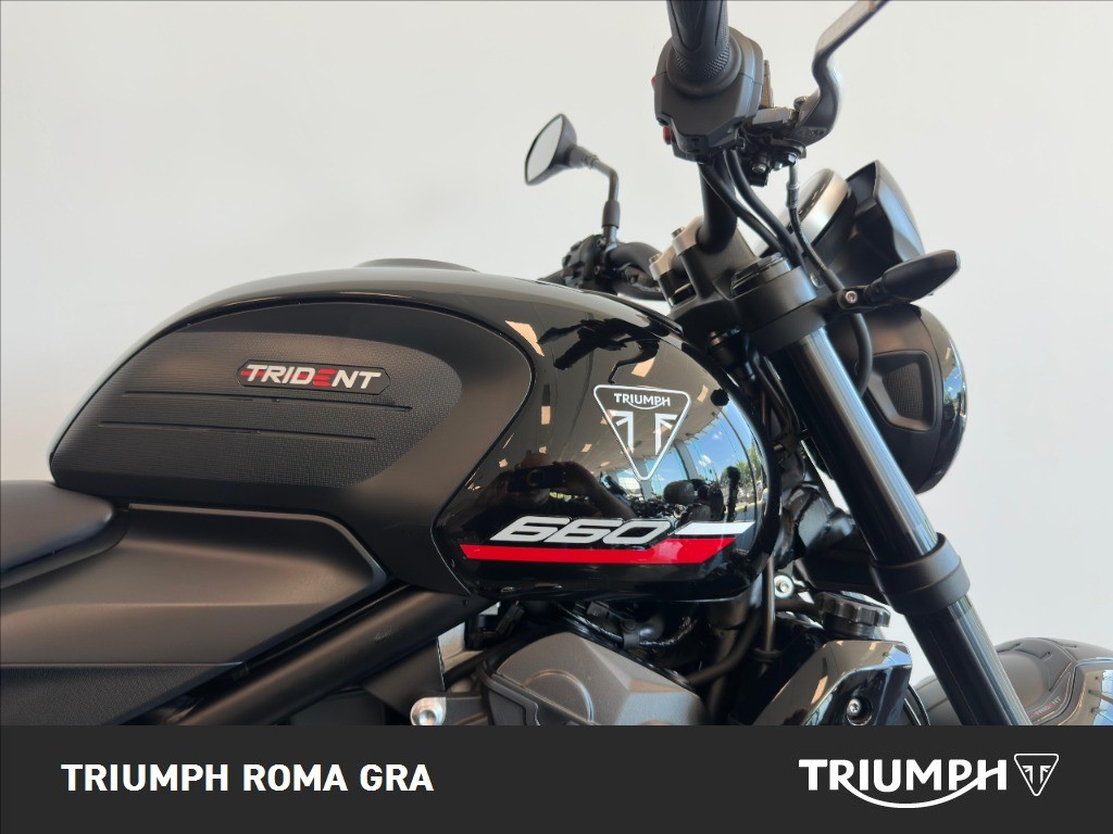 TRIUMPH Trident 660 Jet Black Abs