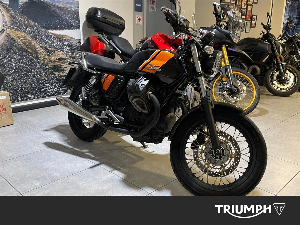 MOTO GUZZI V7 750 Special