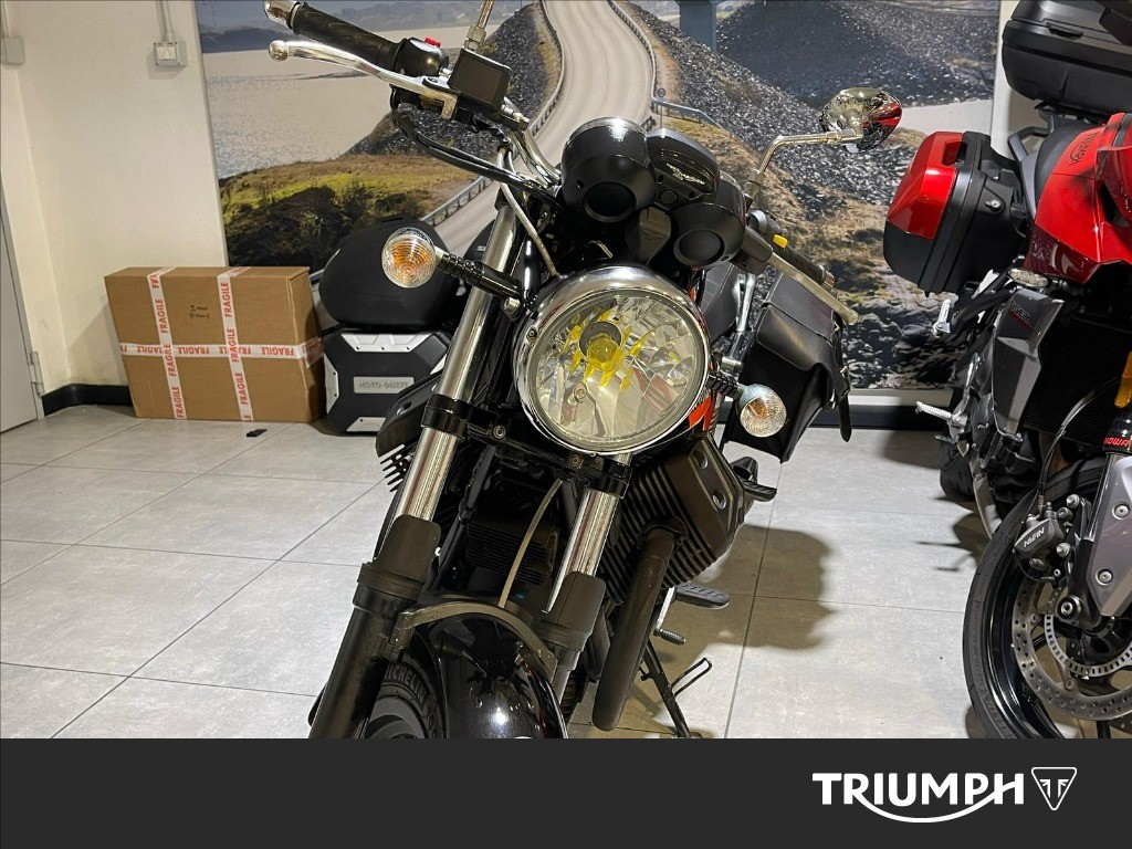 MOTO GUZZI V7 750 Special