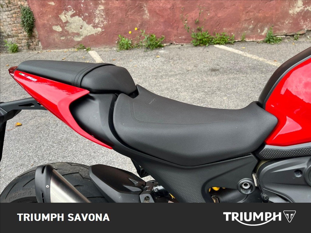 DUCATI Monster 937 Red