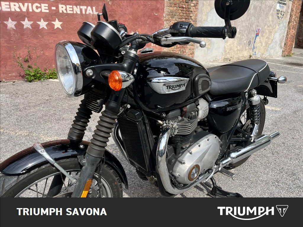 TRIUMPH Bonneville 900 T100 