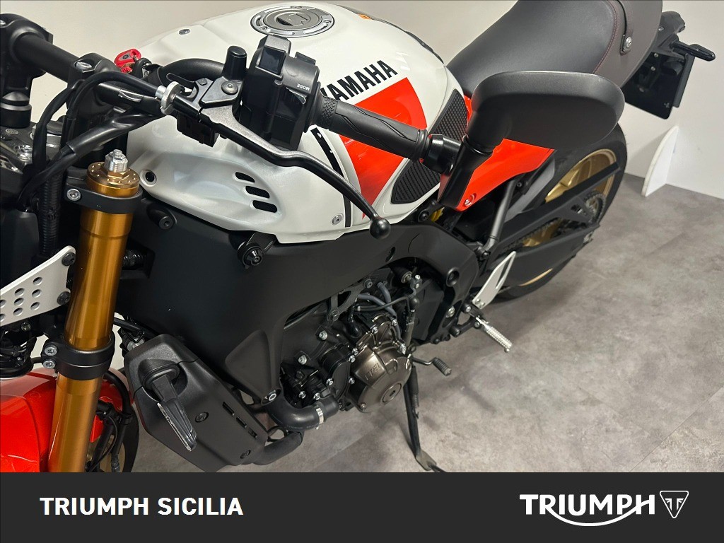 YAMAHA XSR 900 Abs