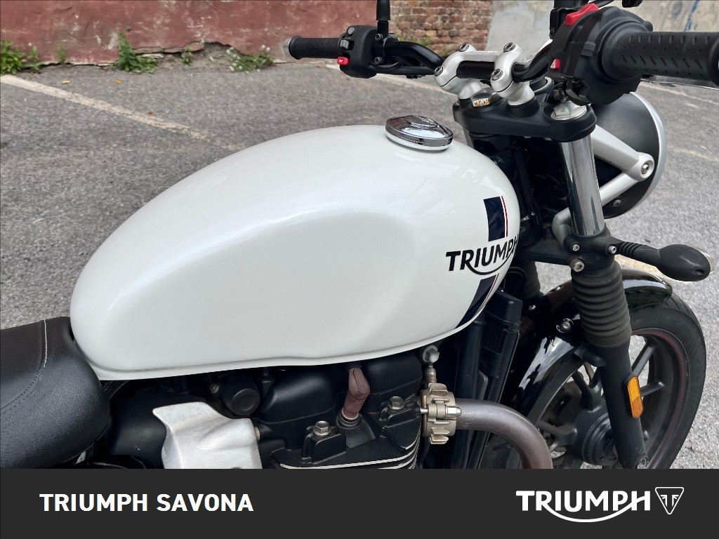 TRIUMPH Street Twin 900 