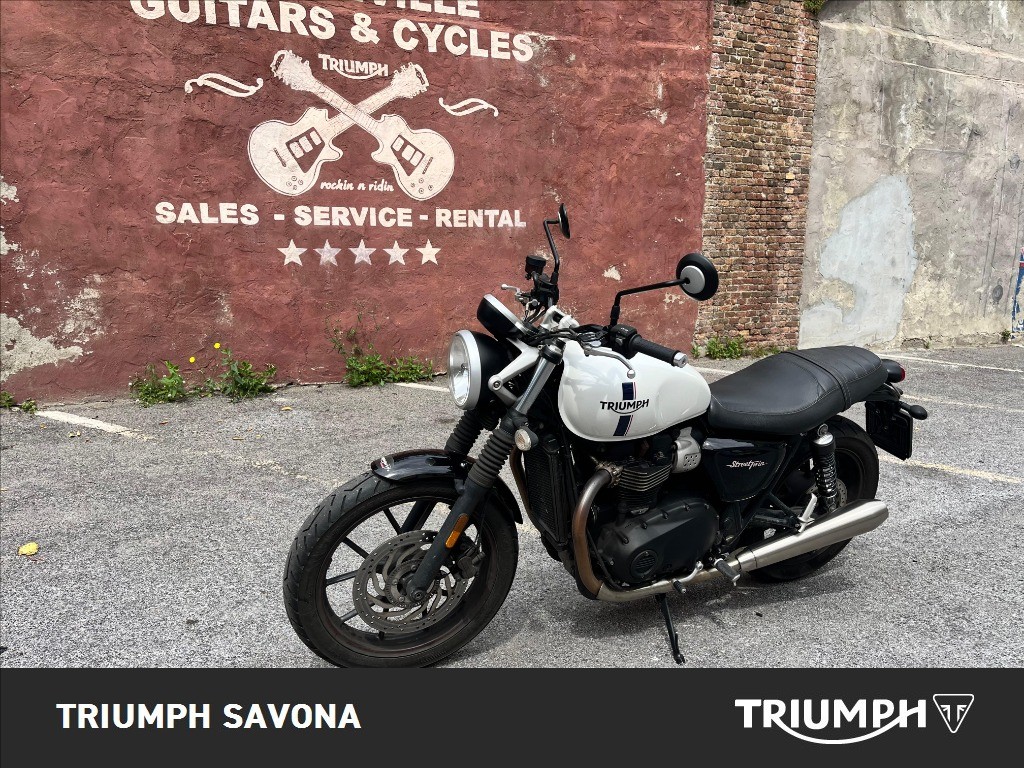 TRIUMPH Street Twin 900 