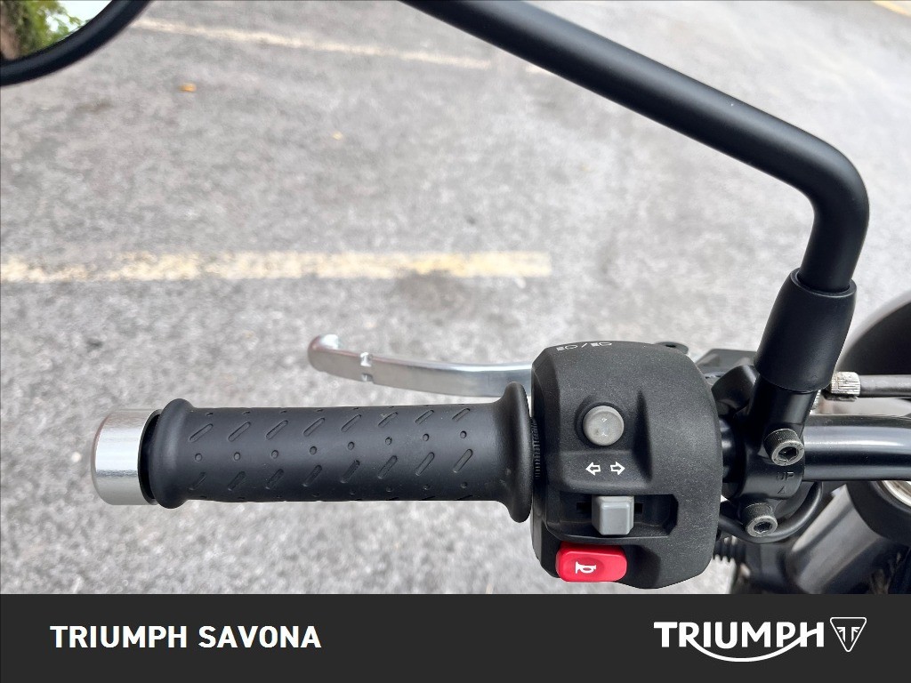 TRIUMPH Street Twin 900 