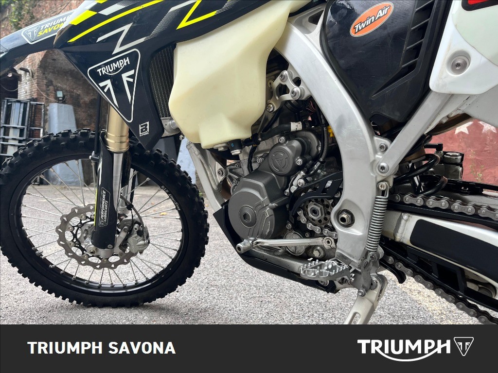 TRIUMPH TF 250 E Abs