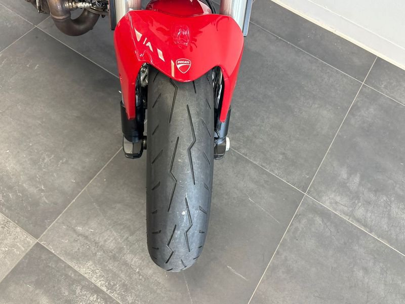 DUCATI Monster 797 Red dep.A2