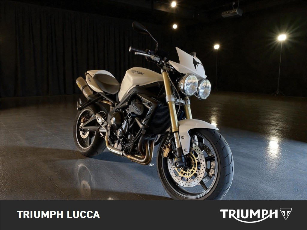 TRIUMPH Street Triple 675 