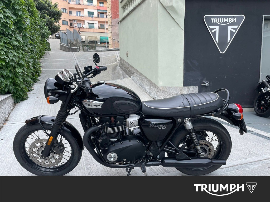 TRIUMPH Bonneville 900 T100 Black #1