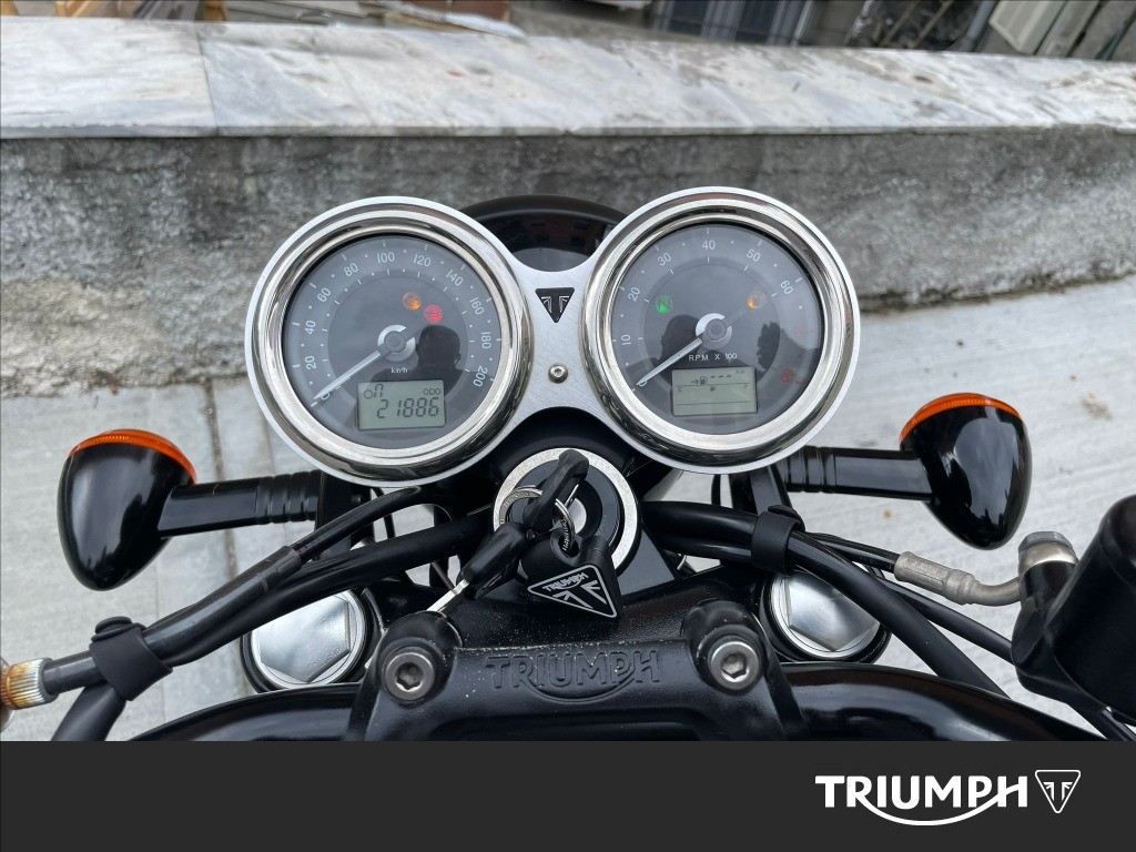 TRIUMPH Bonneville 900 T100 Black #4
