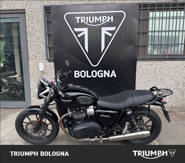 TRIUMPH Street Twin 900 