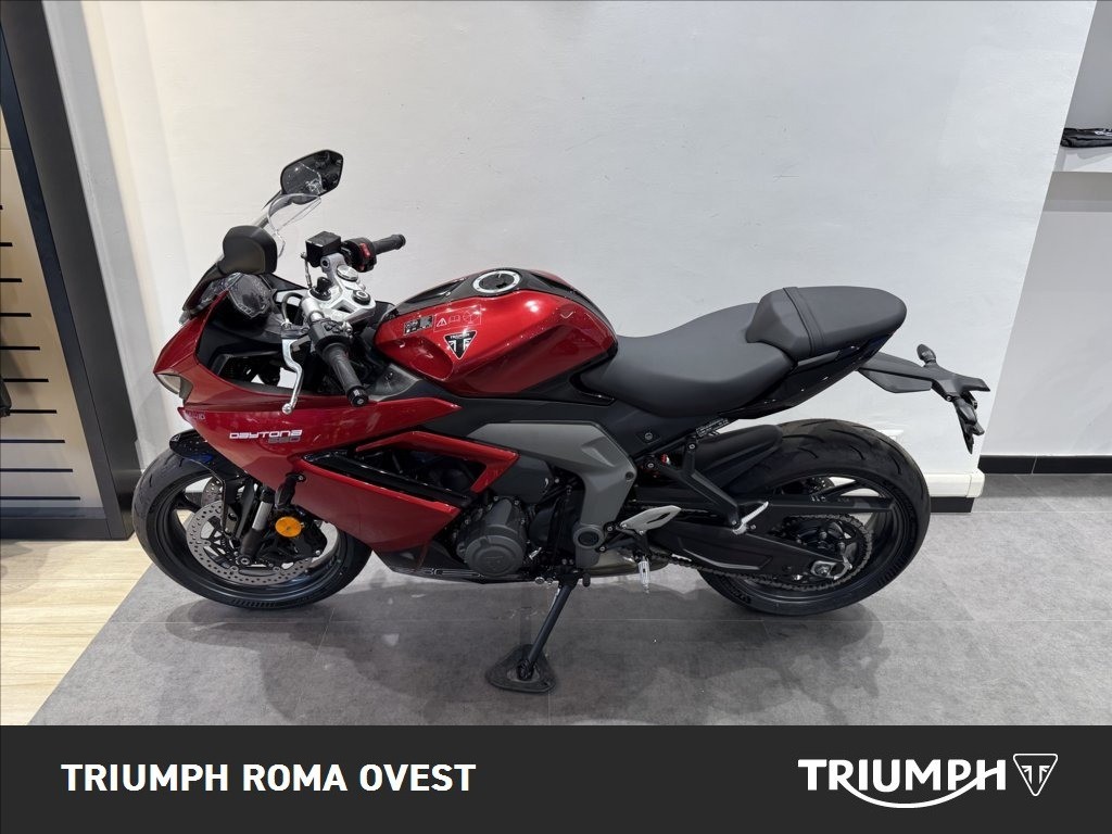 TRIUMPH Daytona 660 Abs
