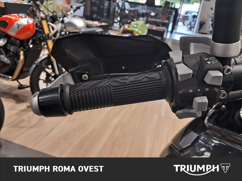 BENELLI TRK 702 X abs