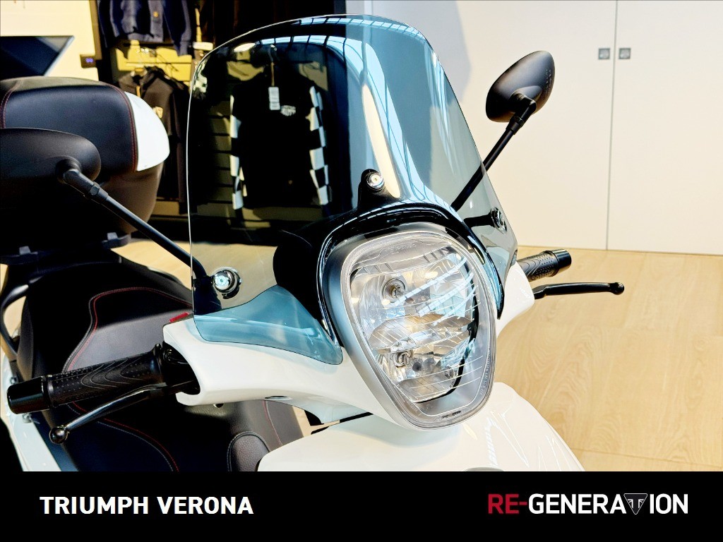 PIAGGIO Beverly 350 ie Sport Touring Abs #1