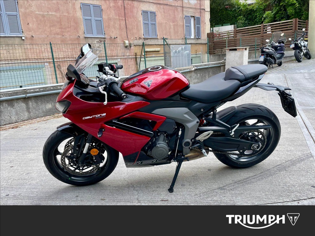 TRIUMPH Daytona 660 Abs #2
