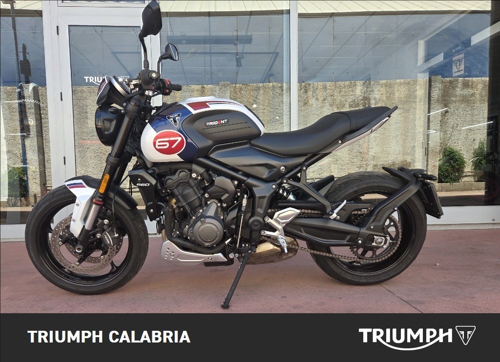 TRIUMPH Trident 660 Triple Tribute Abs