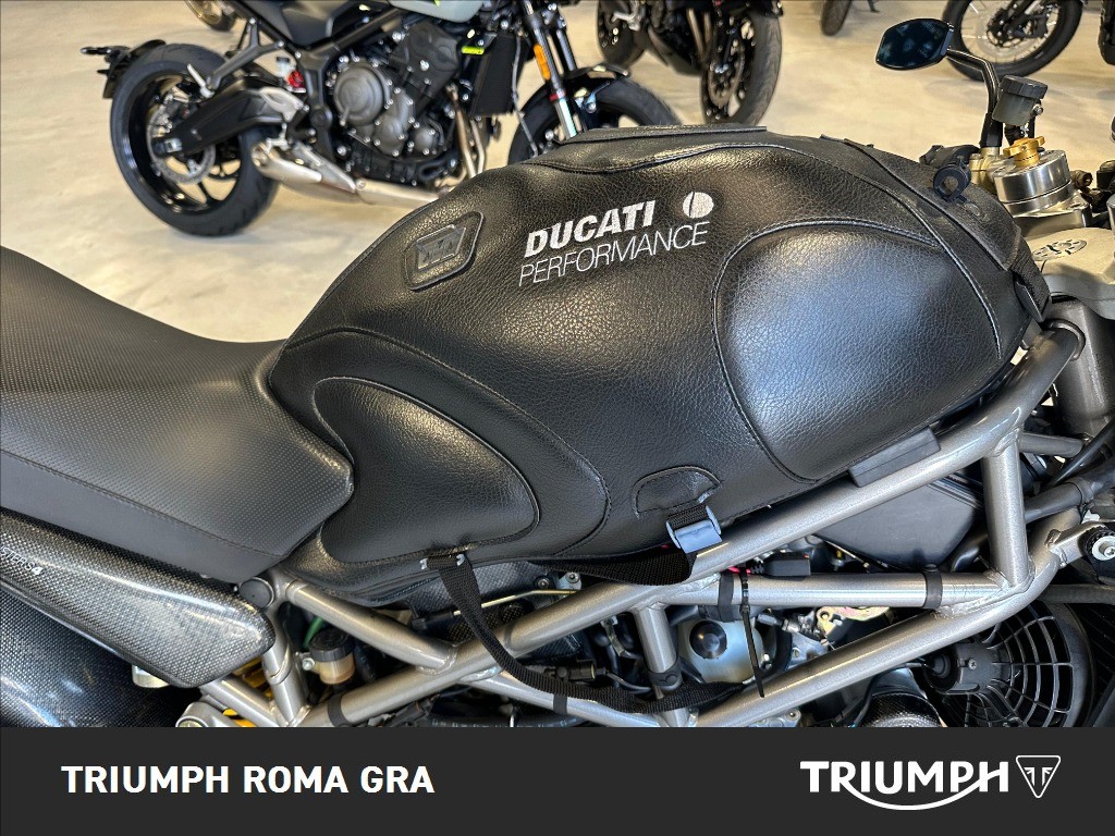 DUCATI Monster 900 S4