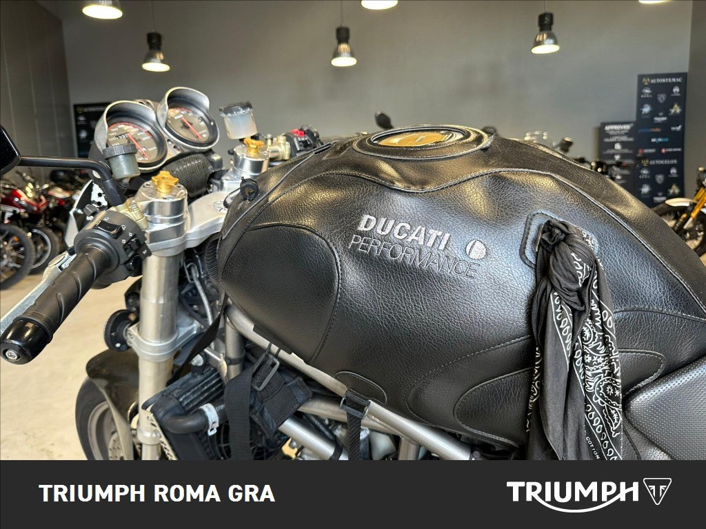 DUCATI Monster 900 S4