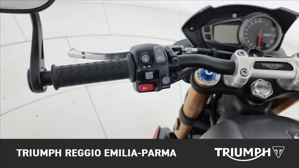 TRIUMPH Speed Triple R 1050 Abs