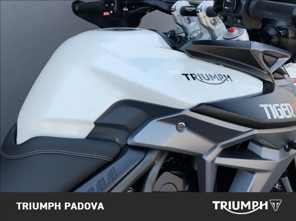TRIUMPH Tiger 800 XCX Abs