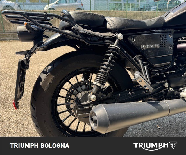 MOTO GUZZI V9 850 Bobber