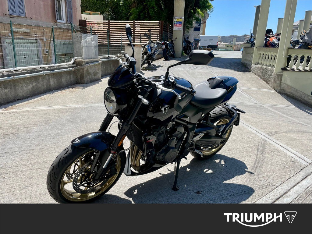 TRIUMPH Trident 800 Jet Black Abs