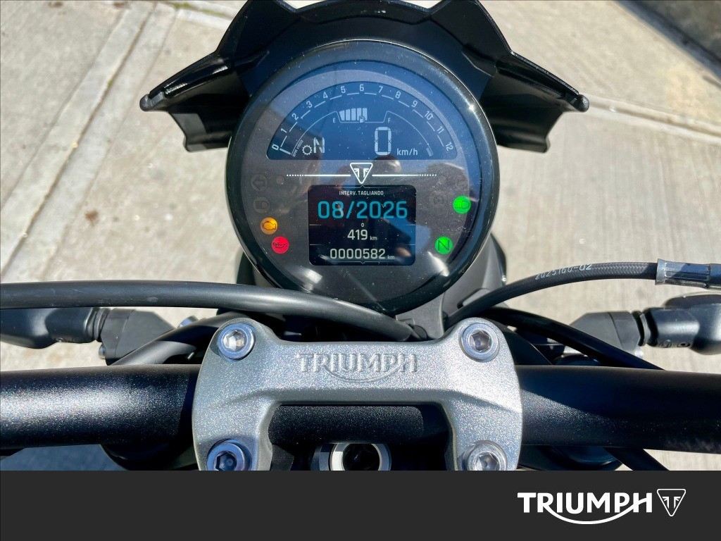 TRIUMPH Trident 800 Jet Black Abs