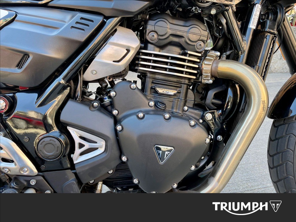 TRIUMPH Tracker 400 Phantom Black Abs
