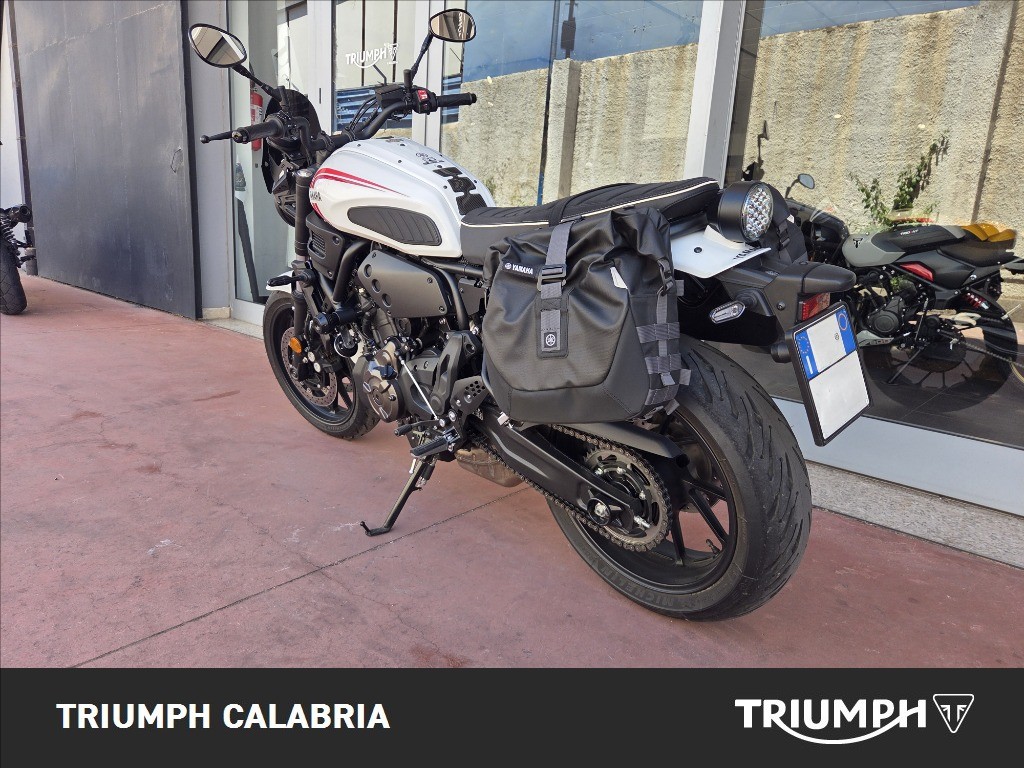 YAMAHA XSR 700 Abs