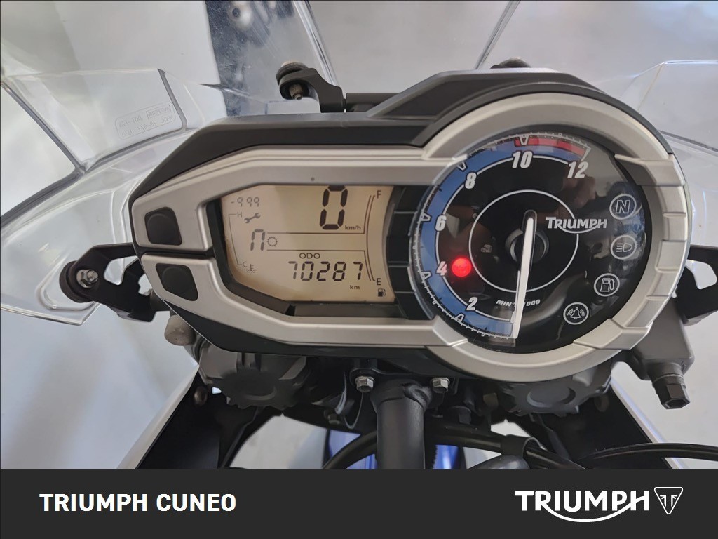 TRIUMPH Tiger 800 Abs