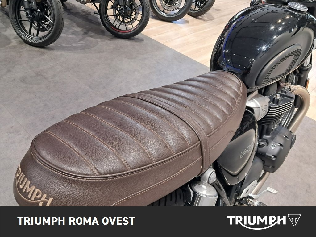 TRIUMPH Bonneville 900 T100 