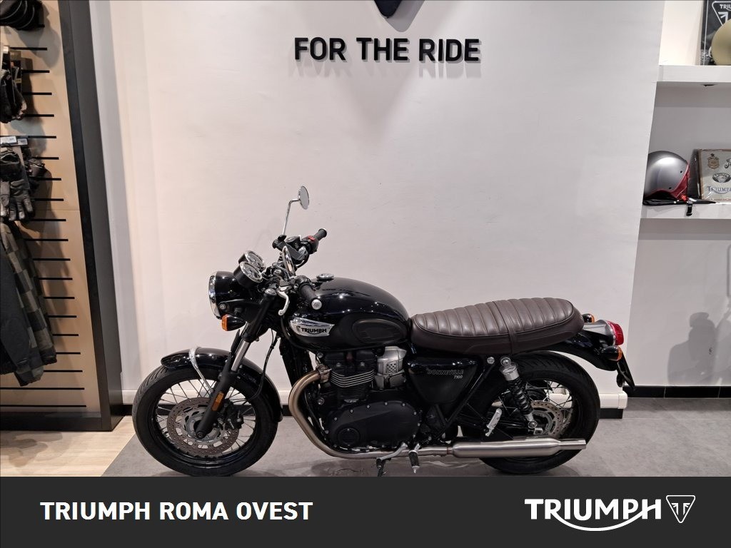 TRIUMPH Bonneville 900 T100 