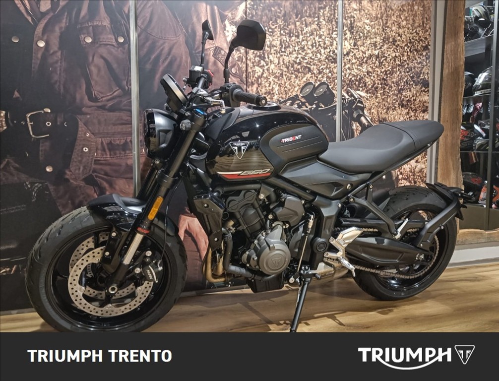 TRIUMPH Trident 660 Jet Black Abs #1
