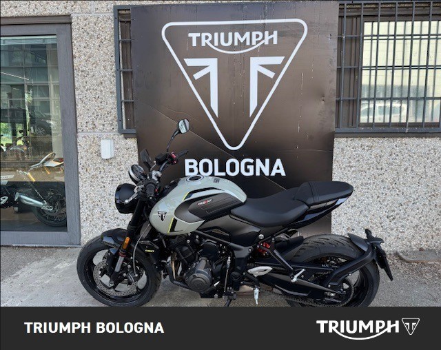 TRIUMPH Trident 660 Diablo Red / Sapphire Black Abs