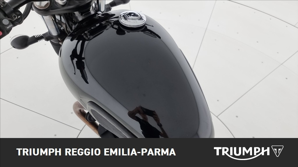 TRIUMPH Street Twin 900 