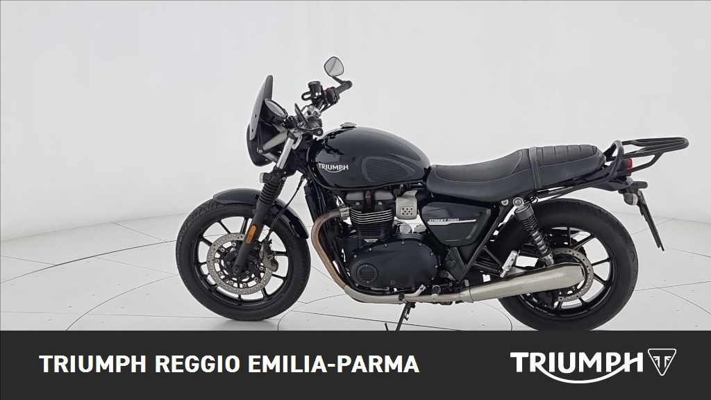 TRIUMPH Street Twin 900 